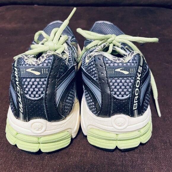 Very Good Brooks Ravenna 3 Womens Running Shoes Size 8 US 39 Medium Black Green - Picture 4 of 9
